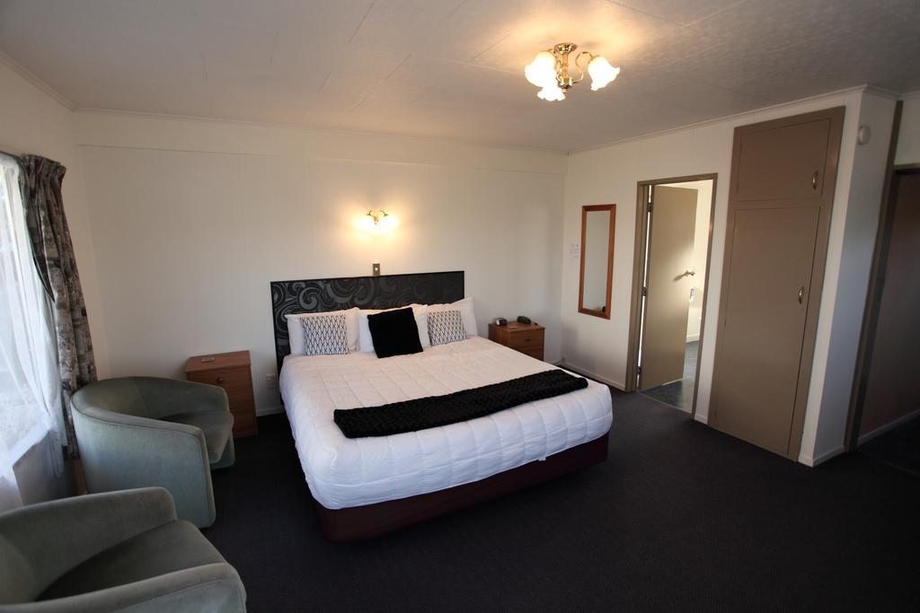 טימארו Townhouse Motel חדר תמונה