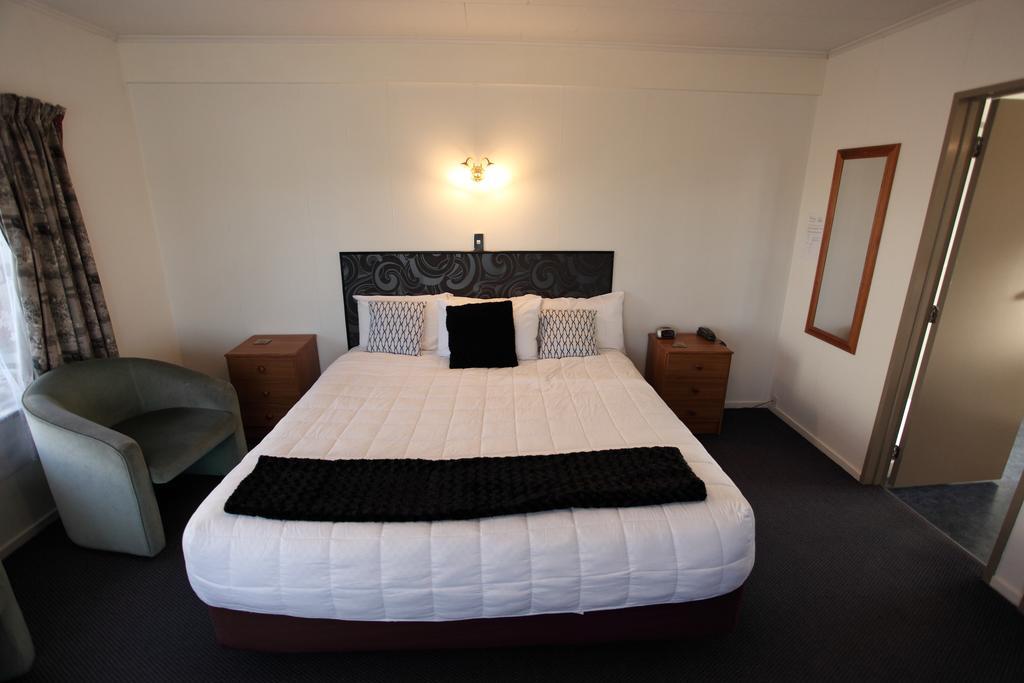 טימארו Townhouse Motel חדר תמונה
