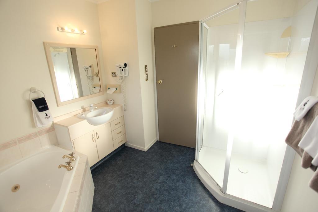 טימארו Townhouse Motel חדר תמונה