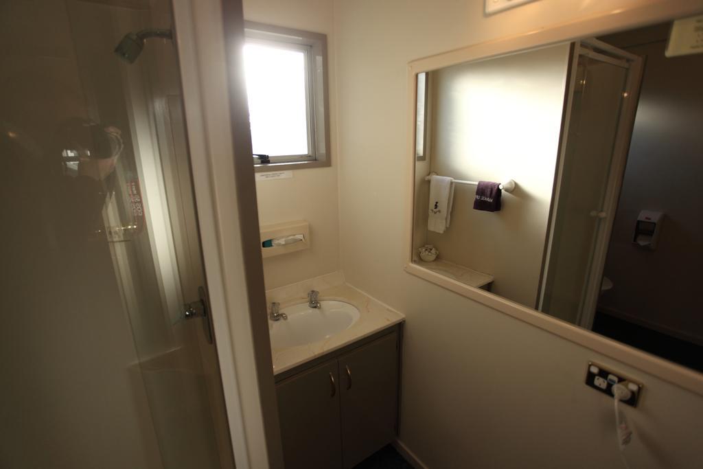 טימארו Townhouse Motel מראה חיצוני תמונה