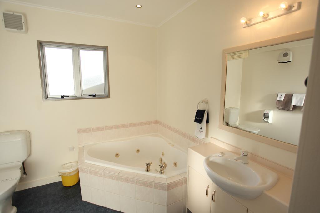 טימארו Townhouse Motel מראה חיצוני תמונה