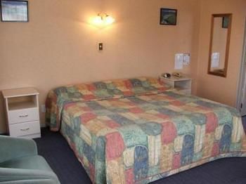 טימארו Townhouse Motel מראה חיצוני תמונה